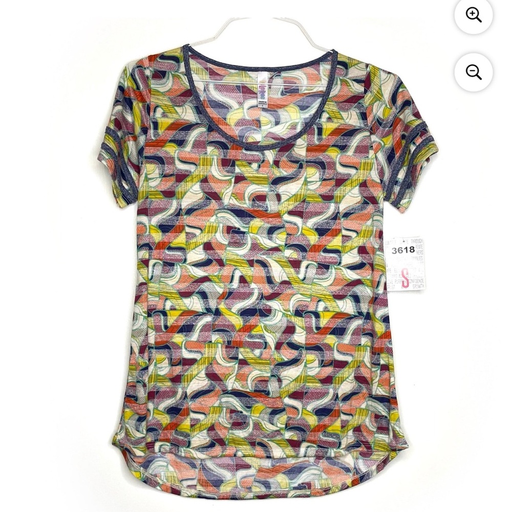 LuLaRoe Womens 
Multicolor Classic T
Striped/Swirls T-Shirt 
NWT